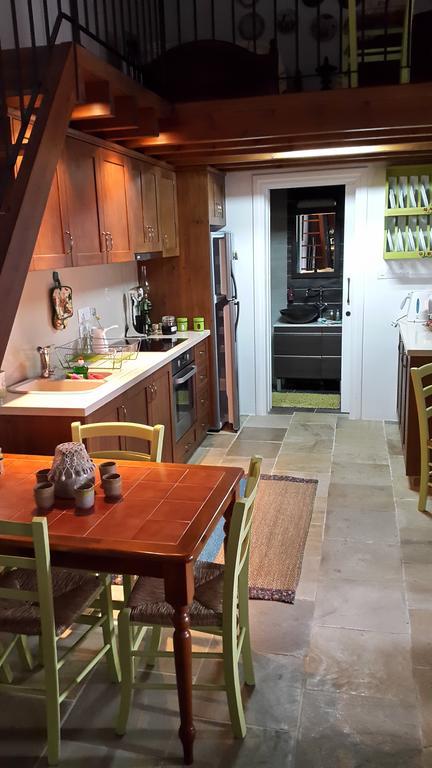 Xenios Cottages Lofou Habitación foto